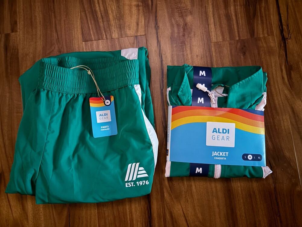 Aldi Gear Green Tracksuit Brand New with Tags Women’s Size Medium Limited